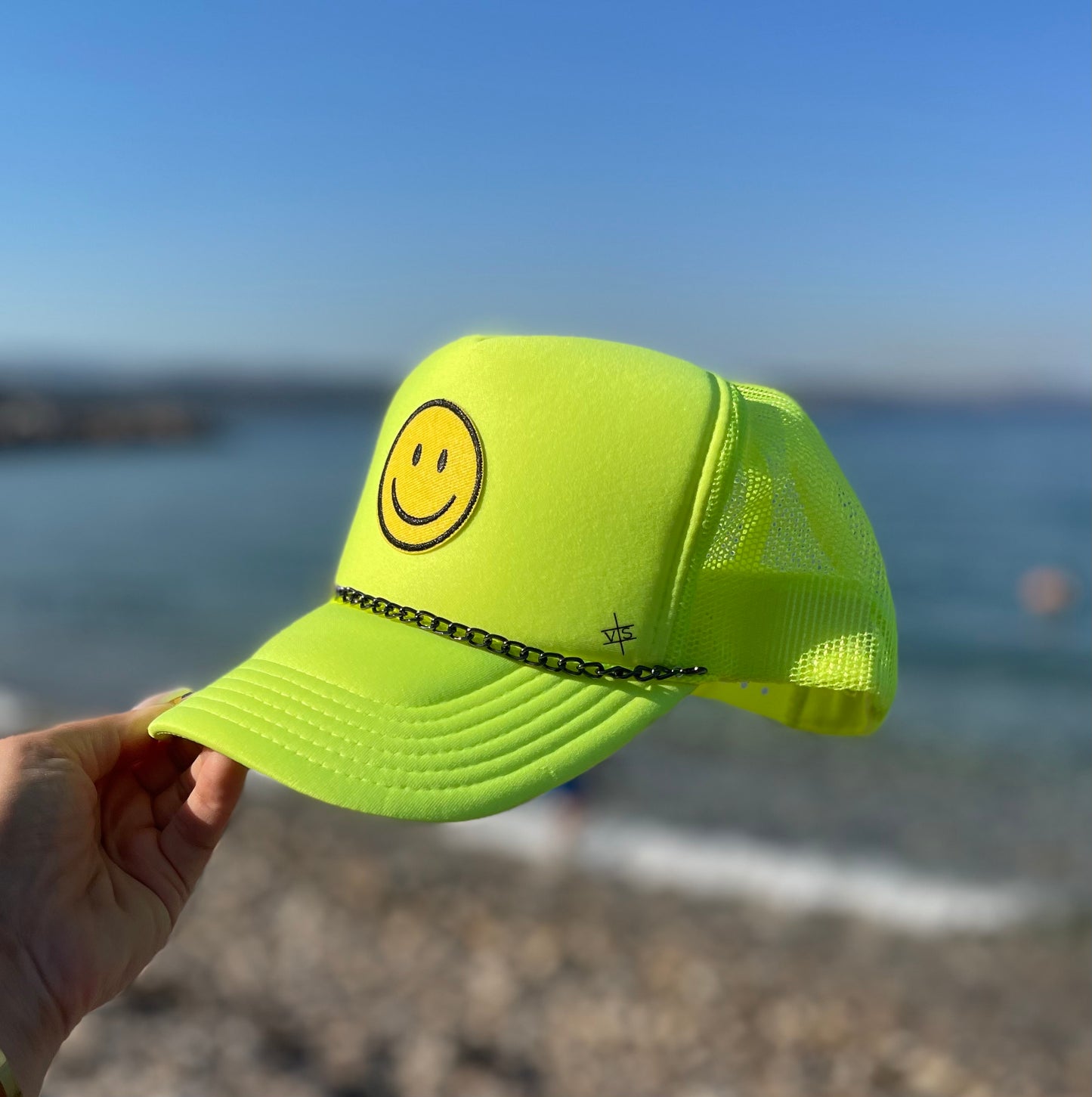 Mini Smiley Trucker